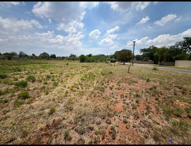 4,065M² VACANT LAND FOR SALE IN HENLEY ON KLIP